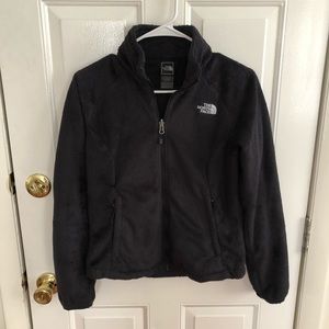 The NorthFace Women’s black fleece jacket